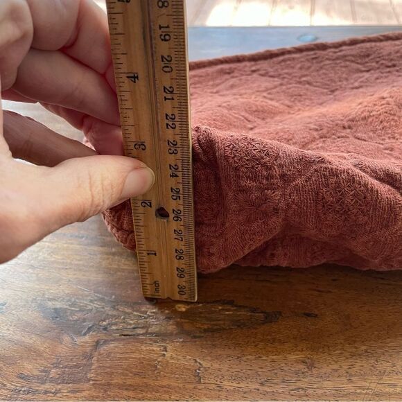 Madam Stoltz Quilted Textured Linen and Cotton Toiletry Bag NWOT - Picture 7 of 9